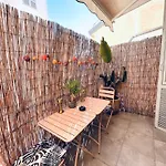 Cocooning Avec Terrasse Au Calme Quartier Les Musiciens A 7 Minutes A Pieds Nizza