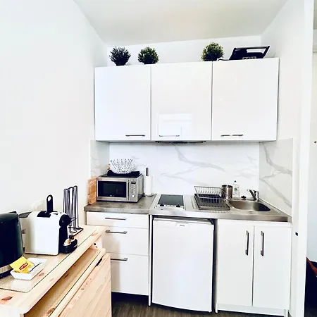 Cocooning Avec Terrasse Au Calme Quartier Les Musiciens A 7 Minutes A Pieds Apartmán Nice